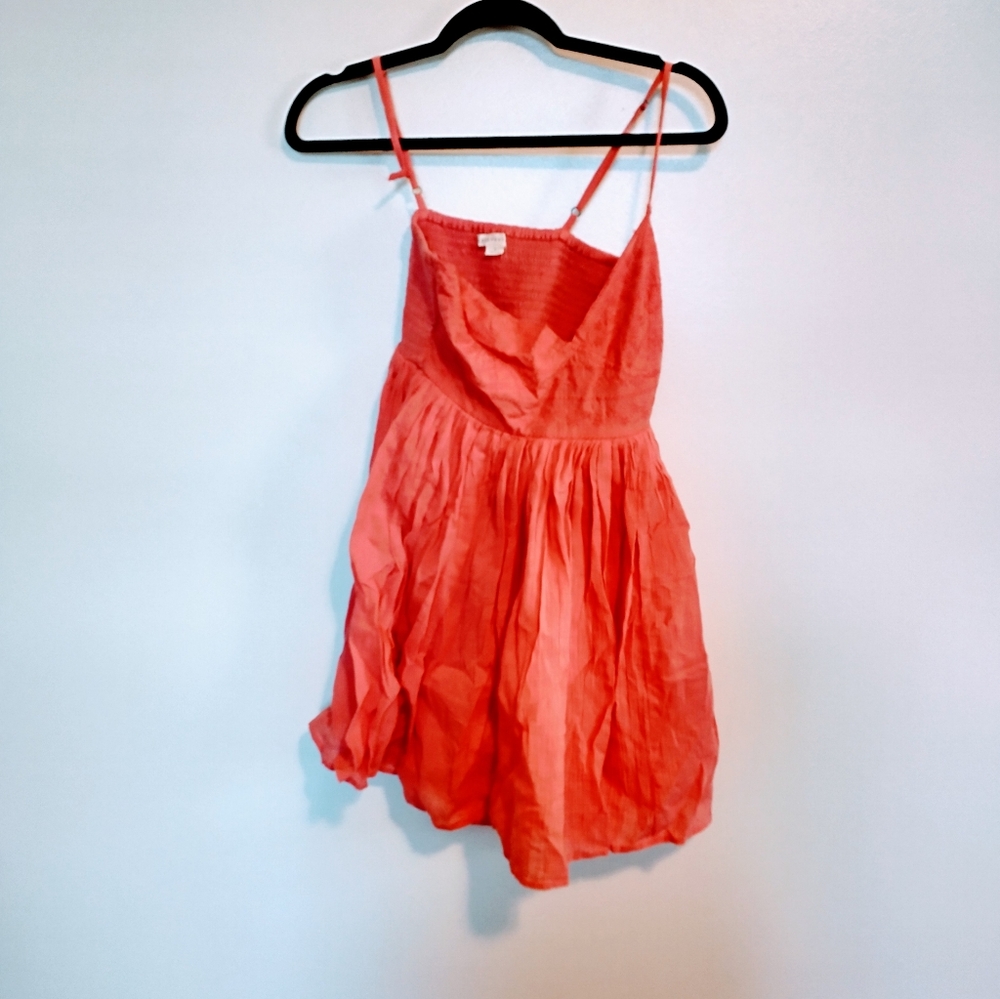 Aeropostale pink summer dress, smocked back size small. Strap needs to be reatt